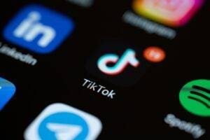 Pipiads Review: The Ultimate TikTok Ad Spy Tool in 2025