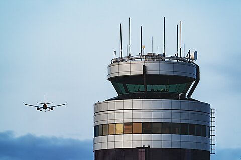 The Shutdown Shows Why America Should Follow Canada’s Lead in Privatizing Air Traffic Control